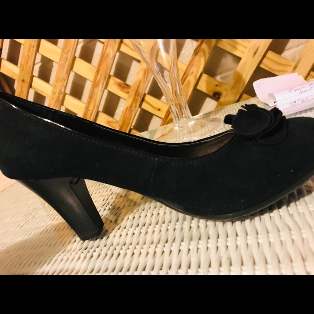 CROFT AND BARROW Heels